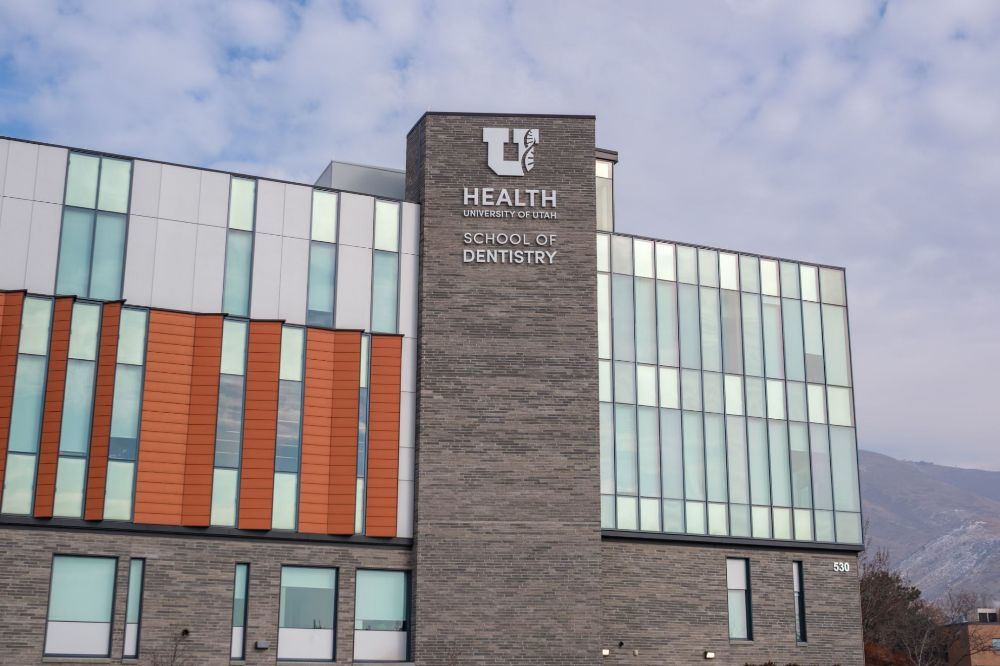 school of dentistry building photo